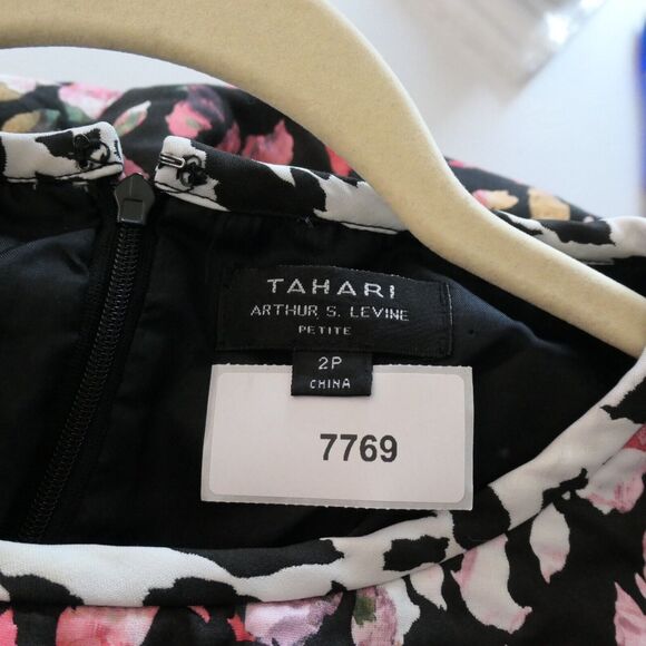 Tahari Fit and Flare Dress Womens 2 Petite 2P Black Abstract Artsy Lined Boho - Picture 11 of 11